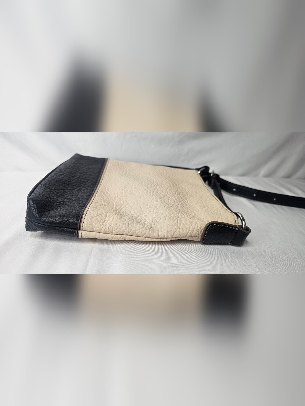 Nine West Pebbled Crossbody Bag Black Cream Two Tone Messenger Purse Buckle - Picture 3 of 16